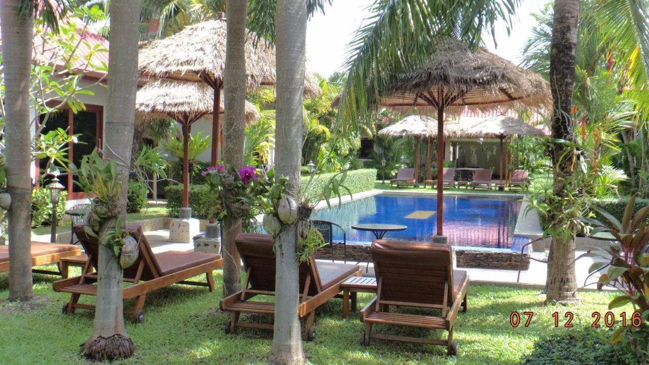 Samakkee Resort Rawai エクステリア 写真